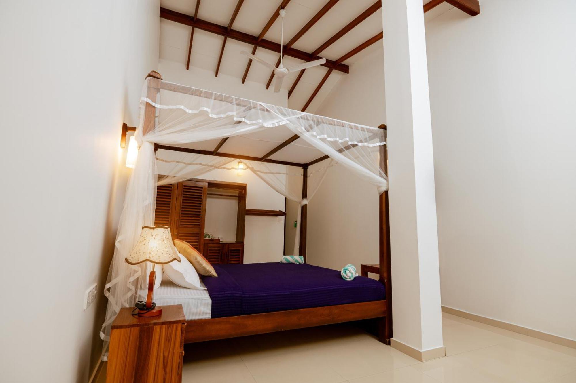 Prince Beach Hotel Bentota Extérieur photo