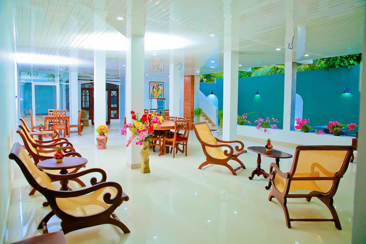 Prince Beach Hotel Bentota Extérieur photo